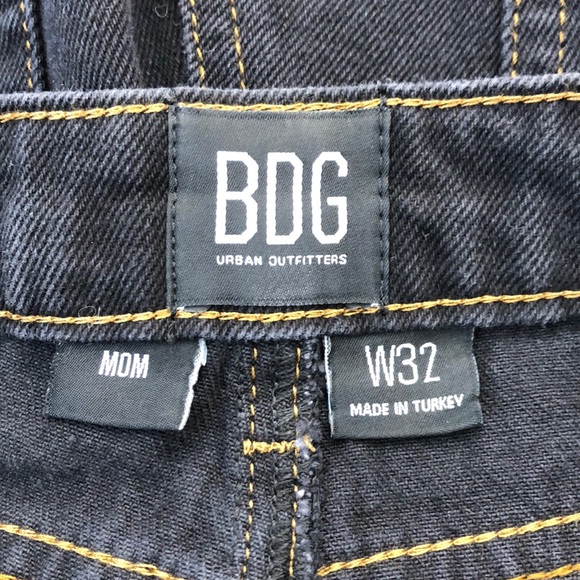 BDG Black Mom High Rise Denim Shorts, W32 - Picture 4 of 6
